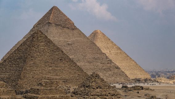 Desde Hurghada: Excursión privada de un día a El Cairo con comidas incluidas