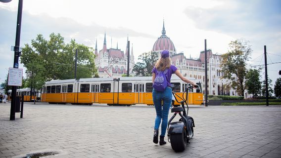 Budapest: Visita guiada por la ciudad en patinete eléctrico