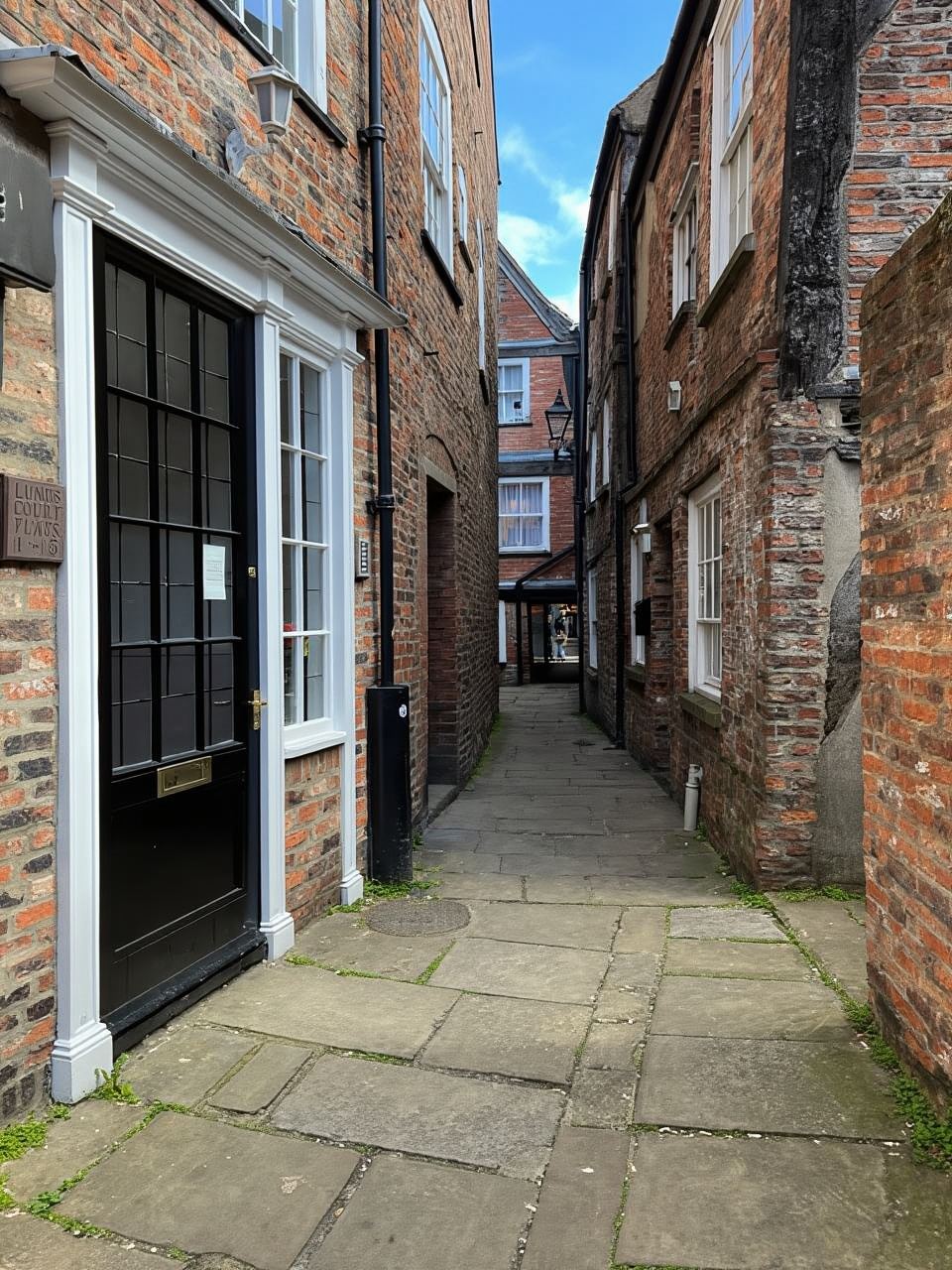 York's Snickelways Story Walking Tour