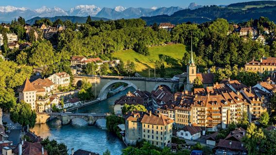 瑞士伯爾尼一日遊專業中文地陪  陪同導遊/景區導覽/翻譯/商務對接