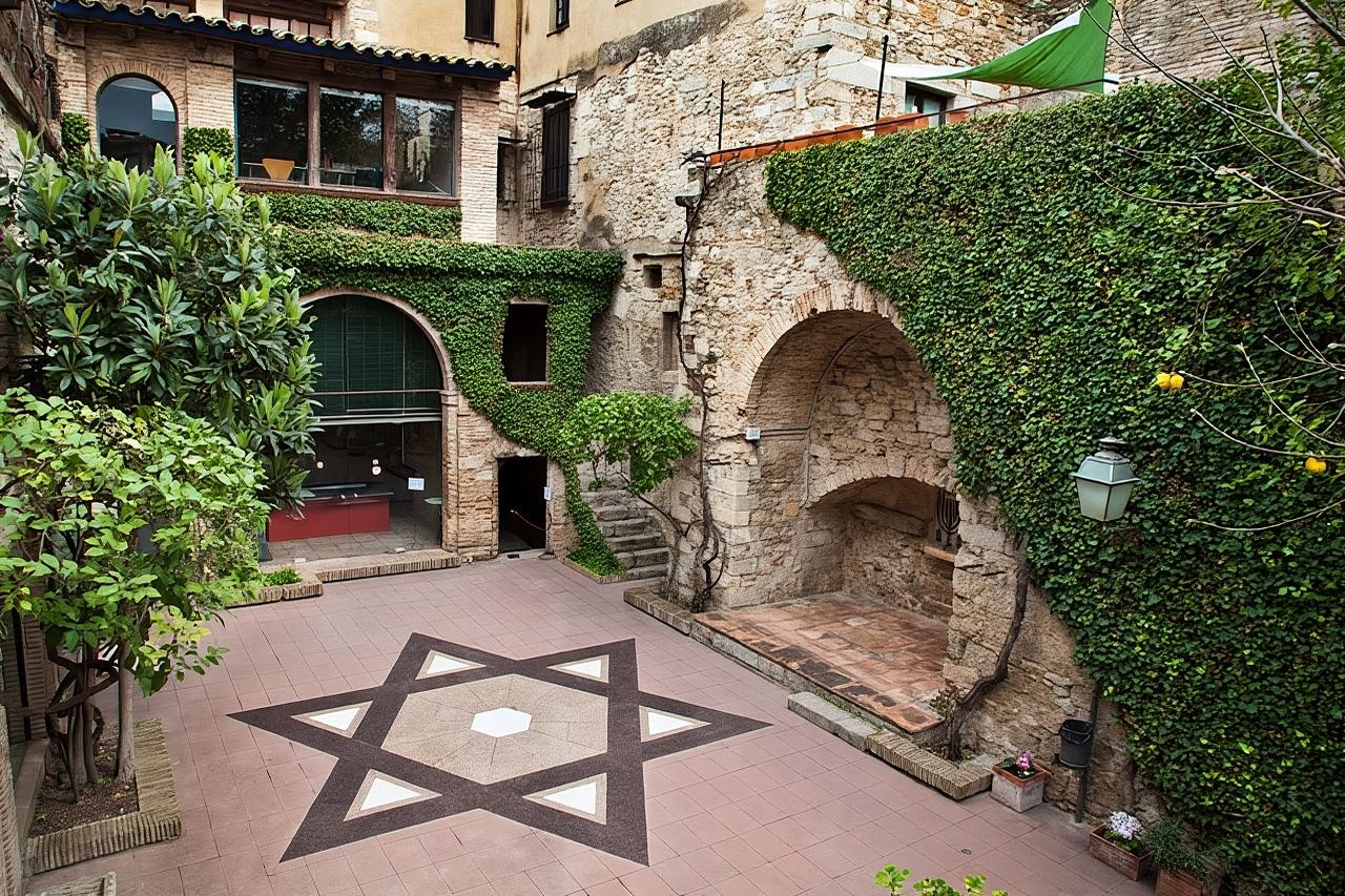 Piccolo gruppo di Girona Jewish Heritage da Girona