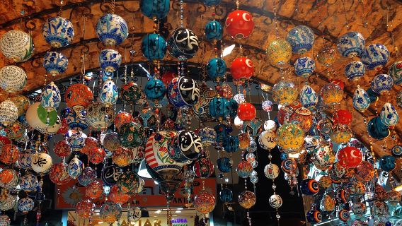 Istanbul Highlights Private Guided Tour with Snacks and Transfers