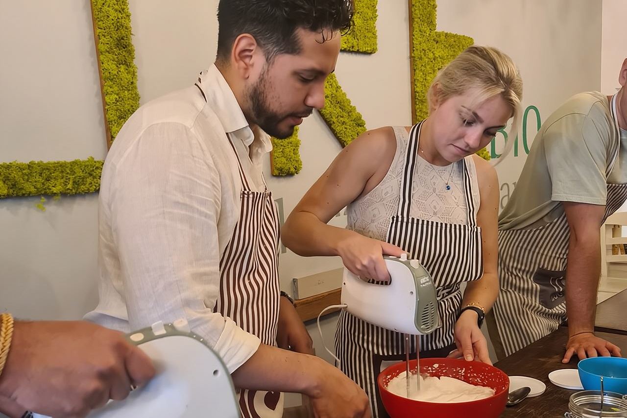 Clase de cocina en Roma: Prepara fettuccine y tiramisú con el chef Paolo