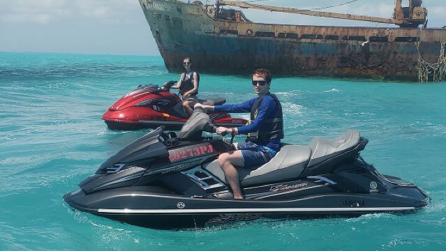 Jet Ski Shipwreck and Private Island Excursion 