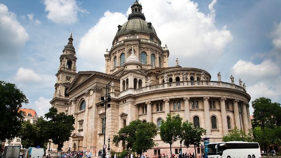 Budapest Private Full Day City Sightseeing Tour Walking or by Car