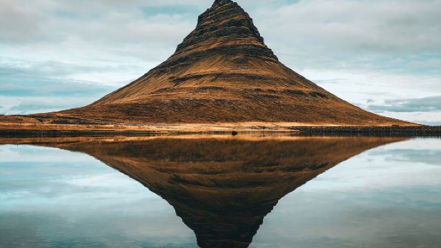 Lawatan Sehari Berbahasa Cina di Semenanjung Snæfellsnes, Iceland: Rumah Merah Ujian Penglihatan + Bandar Impian Siang + Pantai Anjing Laut