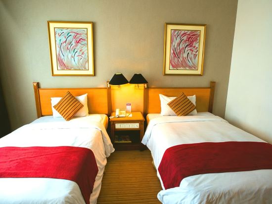 Menara Peninsula Hotel Jakarta Room Type - Deluxe Twin Room