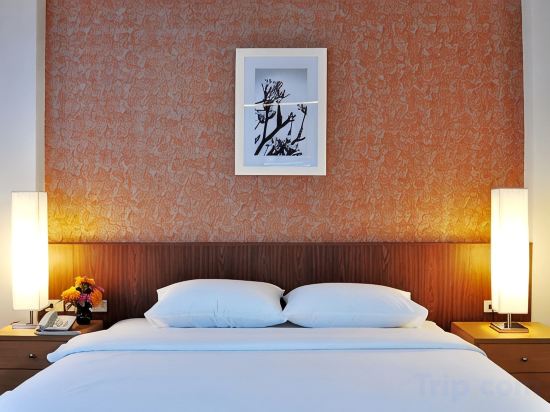 Flipper Lodge Hotel Room Type - Standard Building B