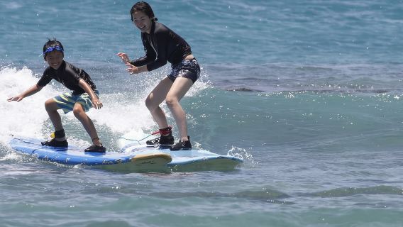 Pelajaran luncur ombak Waikiki di Hawaii 37683