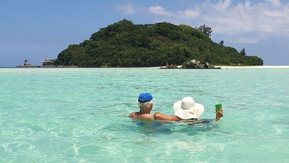 Công viên biển St Anne & Đảo Moyenne, Bữa trưa kiểu Creole (Thuyền riêng)