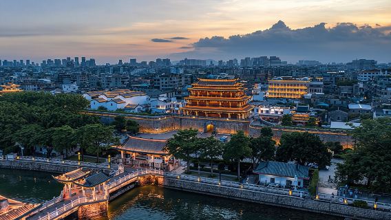 潮州古城+牌坊街+開元寺泰佛殿+龍湖古寨+韓文公祠小包團出遊