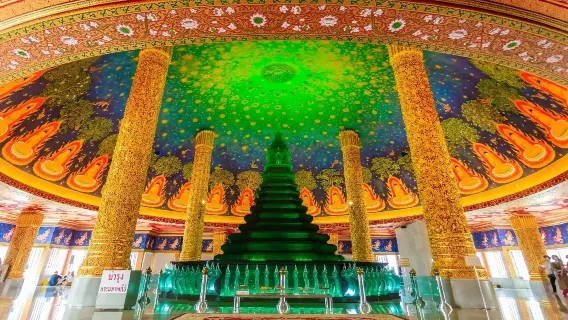 Bangkok 1-day tour to Wat Paknam Phasi Charoen [Pink seated Ganesha, glass pagoda, Chachoengsao century-old market]
