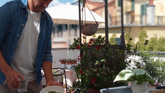 คลาสสอนทำพาสต้าและเพสโต้โฮมเมดกับเชฟท้องถิ่นในเมืองเจนัว