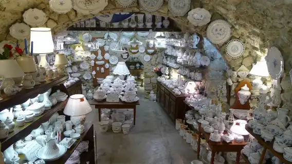 1-day tour to Verdon Gorge and lavender fields from Nice, France (visit the ceramic village)