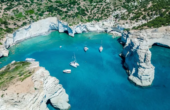 米洛斯島及波利耶戈斯全日小型郵輪之旅（含午餐）