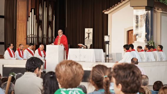 De Lisbonne : visite du sanctuaire de Fátima, de Nazaré et d'Óbidos