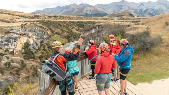 Christchurch: Cave Stream & Castle Hill Tour
