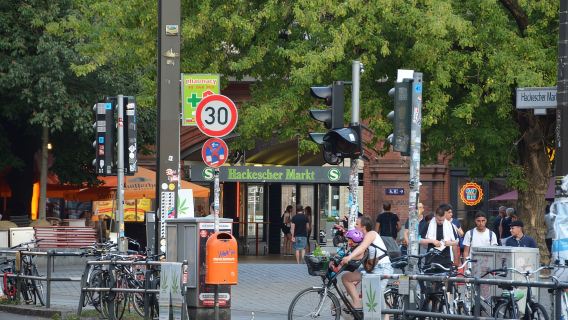 Berlin: Rundgang durch die Hackeschen Höfe