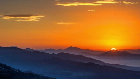 Pokhara dalam 12 Jam: Matahari Terbit, Pengembaraan dan Keindahan Pemandangan