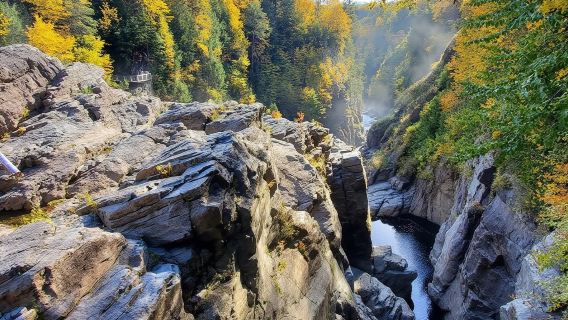 加拿大魁北克城—聖安妮峽谷＋蒙莫朗西瀑布公園＋一日遊
