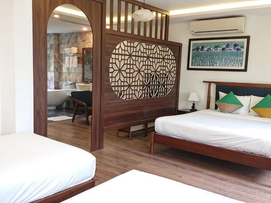 Hoi An Four Seasons Villa - Tap to explore photos