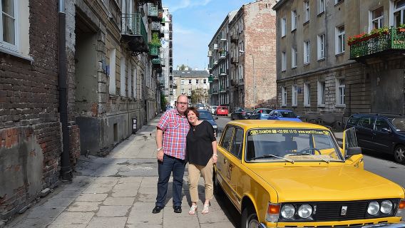 Tour privado: El patrimonio judío de Varsovia en un Fiat retro