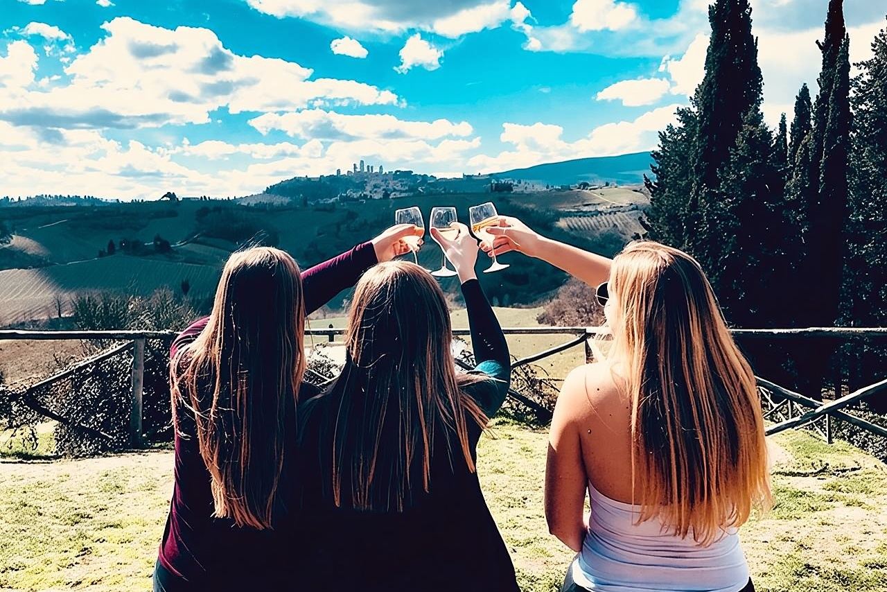 Chianti Wineries Tour with Tuscan Lunch and San Gimignano