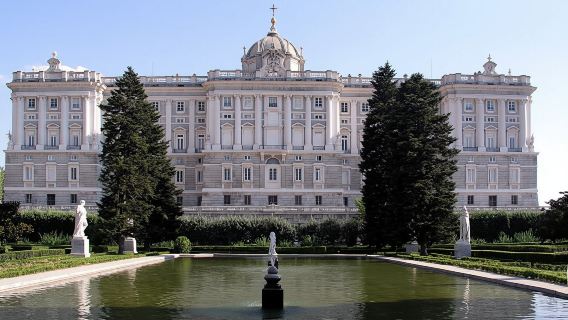 Découvrez les incontournables de Madrid avec entrée et visite guidée du Palais Royal