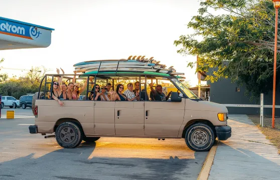 從薩尤利塔出發：前往拉蘭查海灘的衝浪之旅 - 適合所有年齡和水平