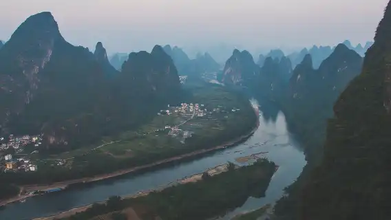 구이린 1일 프라이빗 투어: 샹공산, 리강, 리드 피리 동굴, 그리고 "유삼걸 인상" 공연