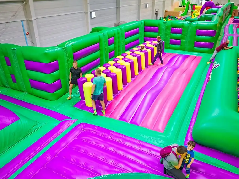 GOjump MEGAPARK Kraków-Sikorki 1h ticket: GOair Inflatable Park 