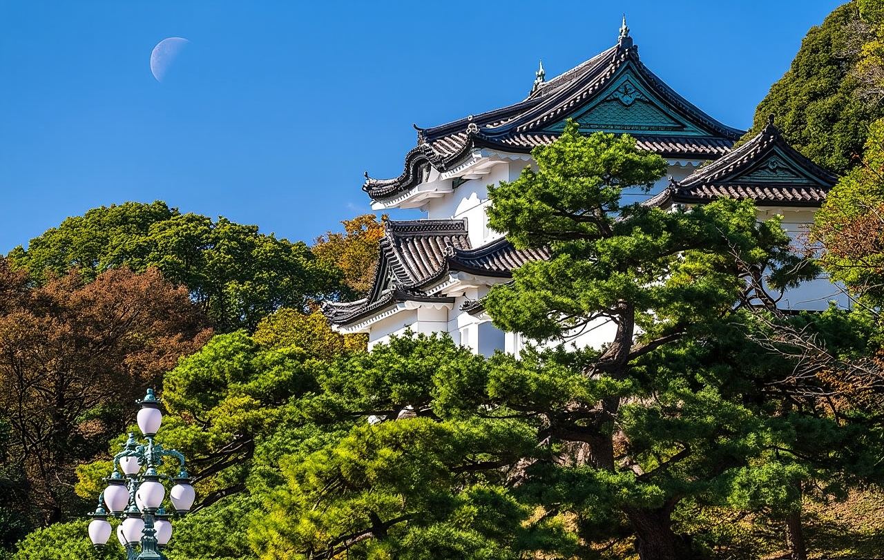 Tour guidato privato ai Giardini orientali del Palazzo Imperiale HIGASHI GYOEN di Tokyo - Esplora la storia della famiglia imperiale giapponese e la bellezza della natura