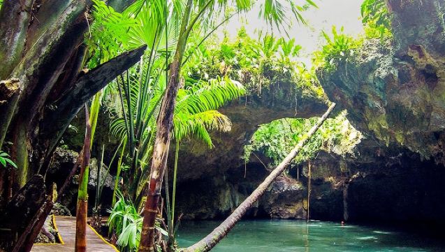 Cozumel Jeep Adventure to Jade Caverns with Lunch and Snorkel