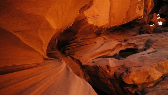 Trang: Chuyến đi bộ đường dài ở Hẻm núi Sand Dune