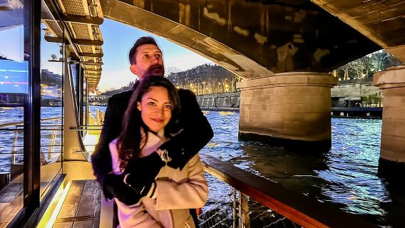 Parigi: crociera sulla Senna e degustazione di crêpes vicino alla Torre Eiffel