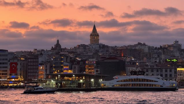 Istanbul Bosphorus: 3-Hour Day Cruise's with Asian Side Stop
