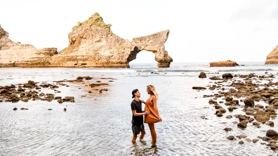 峇裡島/努沙佩尼達島：島嶼海灘亮點游泳和健行