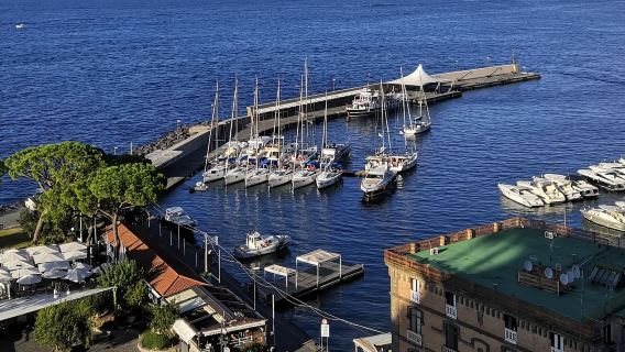 意大利那不勒斯新堡+ 翁貝托一世長廊【中文專車-舒適純淨】