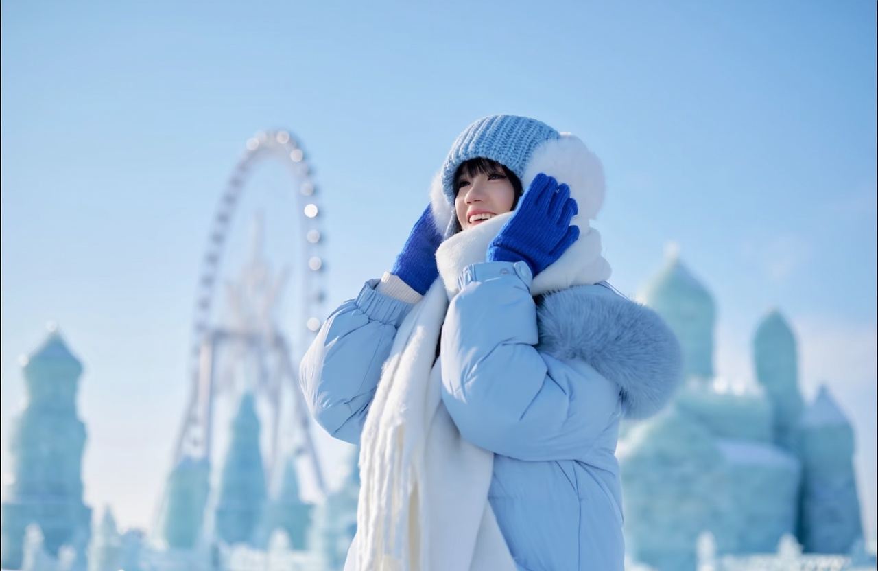 China Harbin Ice And Snow World Trip Moments[Photographer follow-up shooting + one-on-one photography + capturing travel surprises + freezing highlight moments]