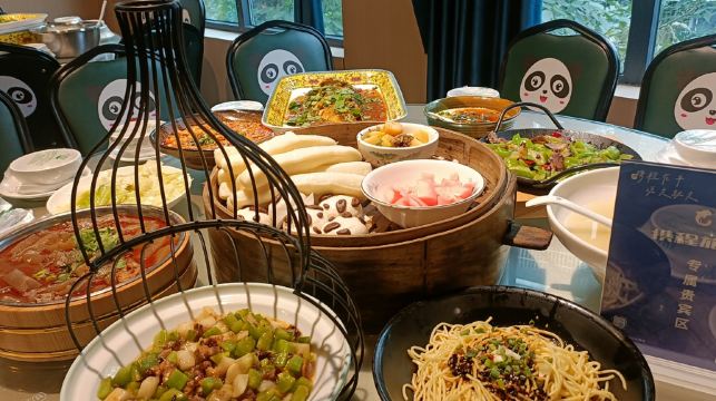 青城山+都江堰一日遊送3D演出（可選奔馳8人團藍眼淚）含門票