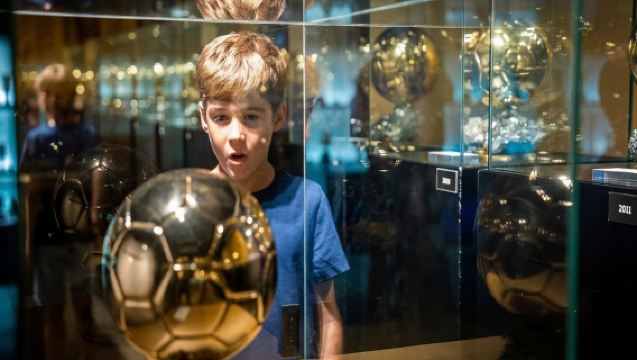 Barcelona City Tour Hop-On Hop-Off Tour and Spotify Camp Nou Experience