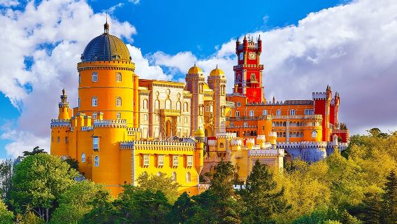 Sintra and Cascais Small Group Tour from Lisbon
