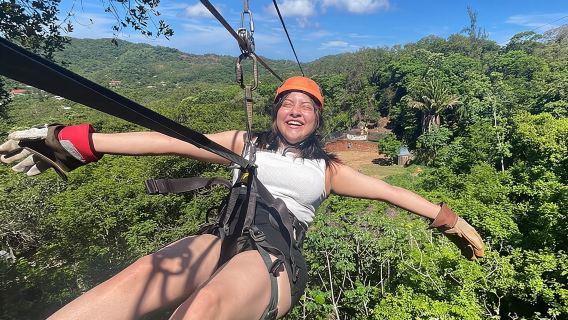 Công viên Khỉ/Lười + Zipline và Tour Thành phố ở Roatan