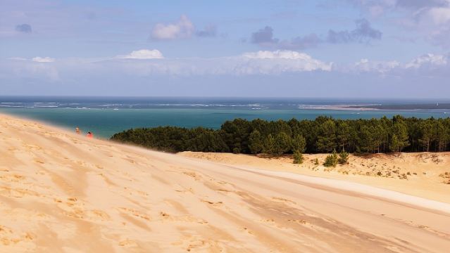 Arcachon Bay and one-day tour of Pilat, France|Includes special oyster lunch|Bordeaux Round-trip