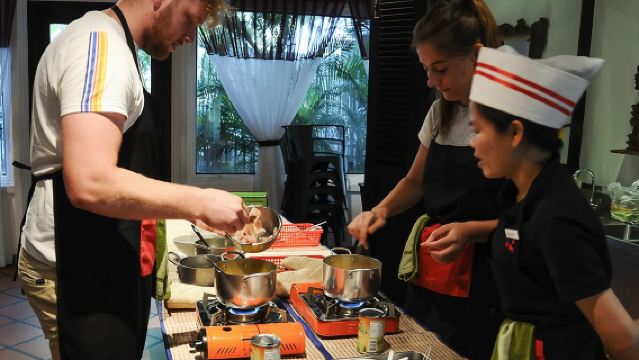 Clase de cocina jemer de medio día (am o pm)