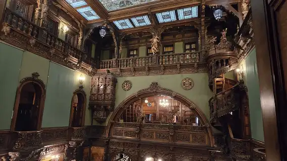 3-Castle: Peles,Bran,Rasnov,Sinaia Monastery from Brasov w pickup