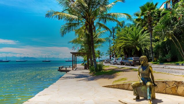 Tour in Buzios: Buzios City Tour, Lunch and Transfer