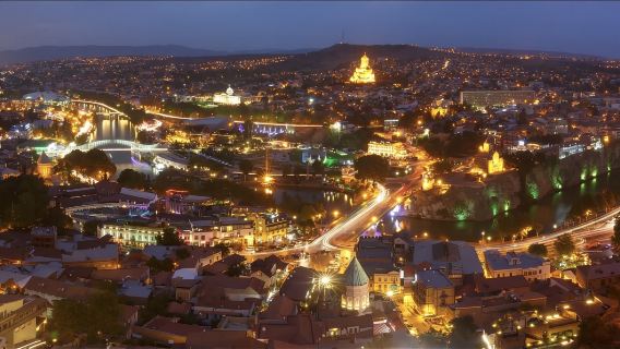 Lawatan sehari ke Muzium Seni Georgia + Katedral Holy Trinity Tbilisi