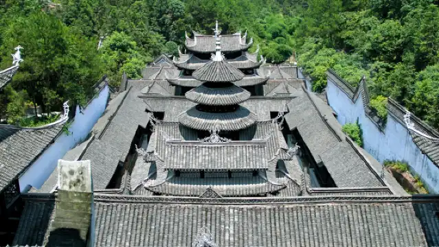 恩施土司城+龍麟宮+恩施民族大秀《西蘭卡普》半日遊