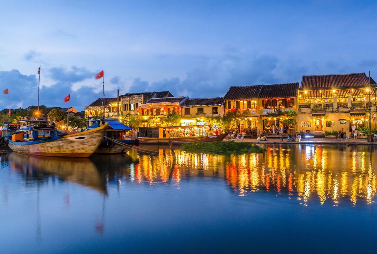 Depart from Da Nang: Explore Marble Mountains & Hoi An Ancient Town by Night | Afternoon Cave + Lantern Glow at Night